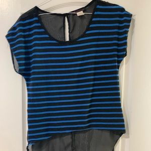 Black and blue , size L short sleeve top